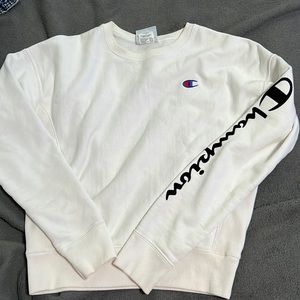 Women’s champion Crewneck, size small